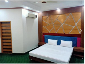Shadman Hotel
